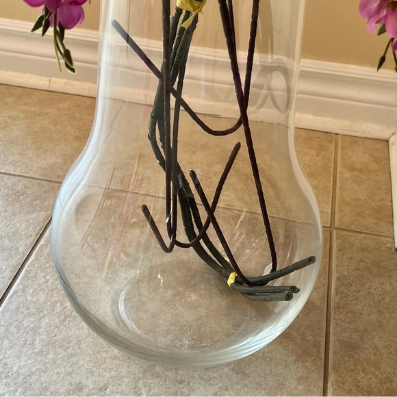 Artificial Flower Arrangement - Picture 2 of 3